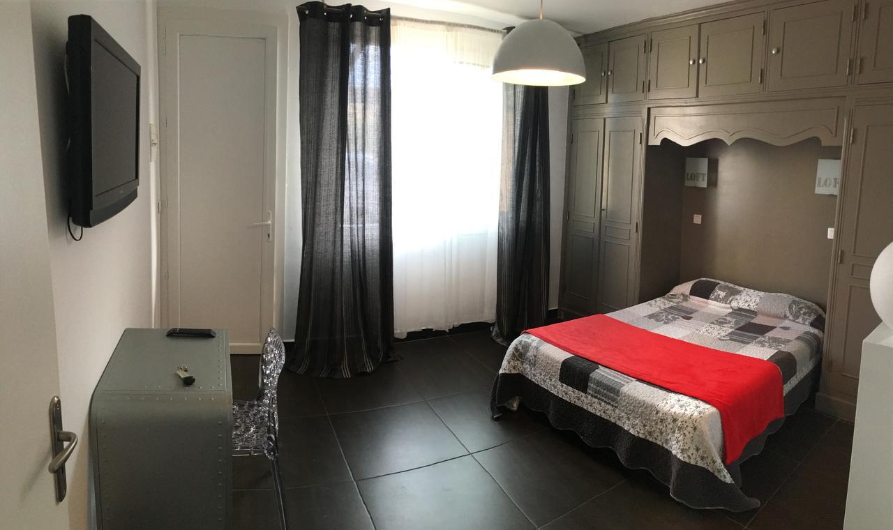 Hotel Les Arbousiers Кальви Экстерьер фото