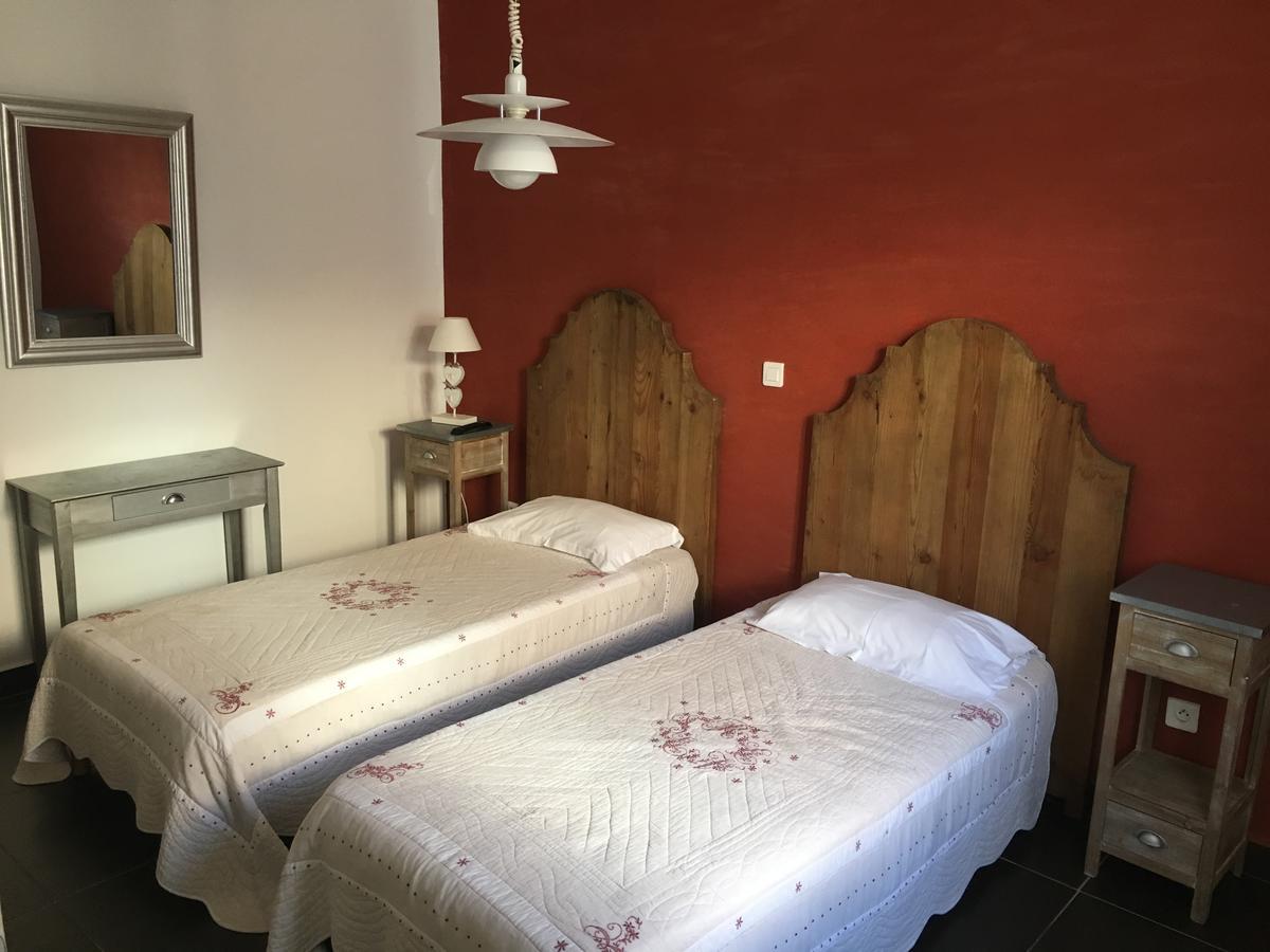 Hotel Les Arbousiers Кальви Экстерьер фото