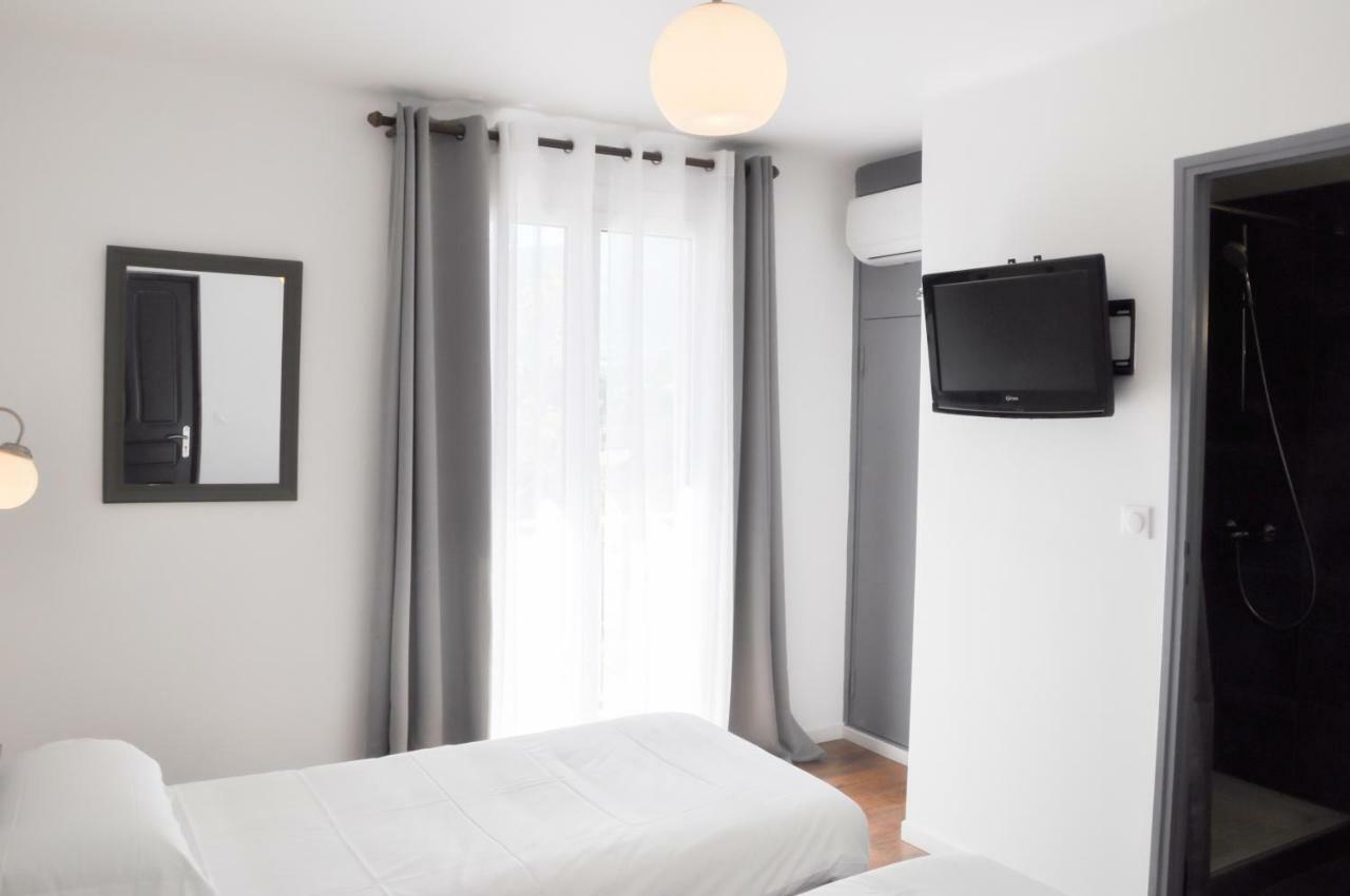 Hotel Les Arbousiers Кальви Экстерьер фото